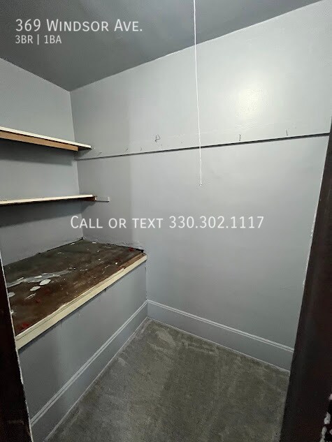 Building Photo - 369 Windsor St