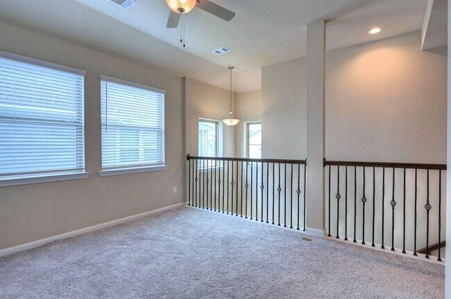 Building Photo - 8739 Tubelo Mill Dr
