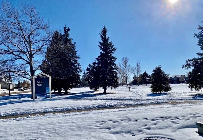 Building Photo - Spacious Briargate 4 Bedroom/3.5 Bathroom Home with huge Yard