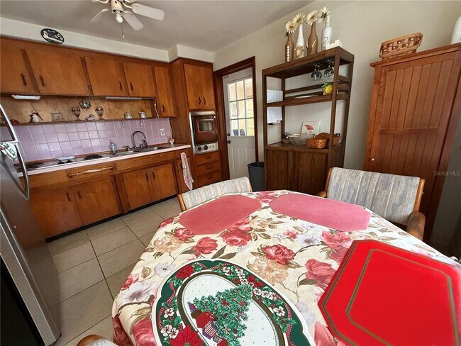 Building Photo - 5854 9th St