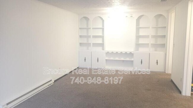 Building Photo - 887 N 21st St