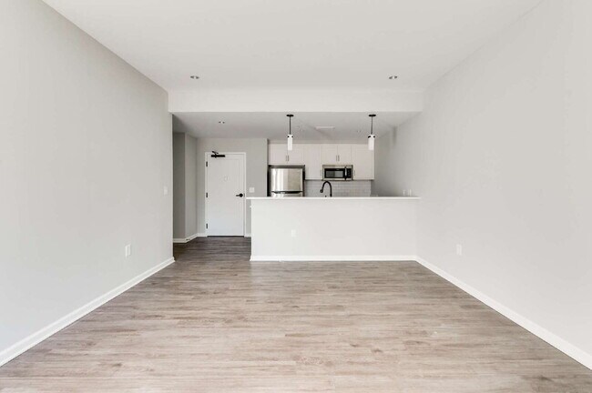 Building Photo - 1420 Ewing Pk Lp