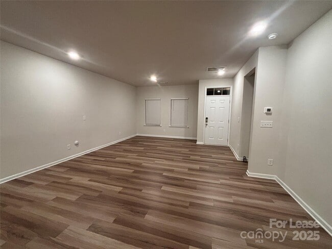 Building Photo - 414 Sagecroft Ln