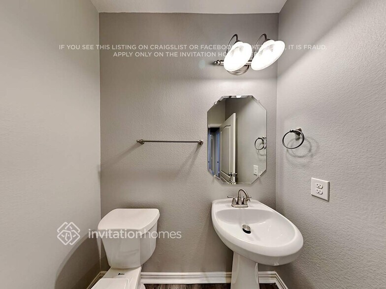 Building Photo - 1705 Imperial Springs Dr