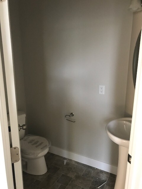 Main Floor bathroom - 4989 W Longboat Ln