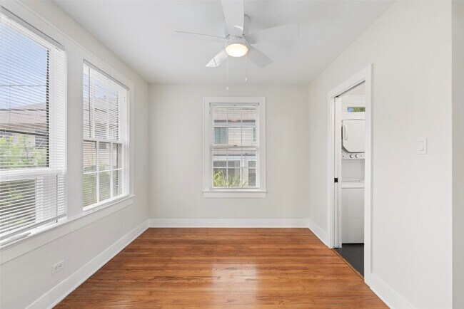 Building Photo - 1412 Kipling St