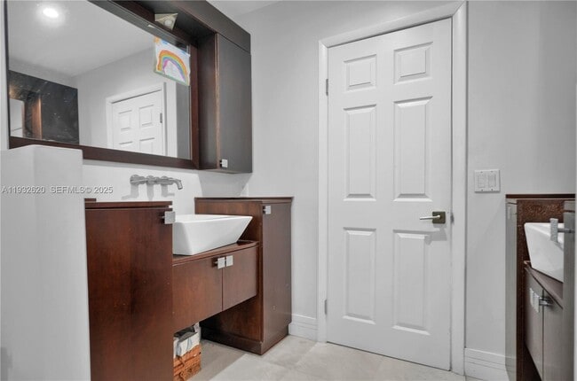 Building Photo - 2101 NE 211th Terrace