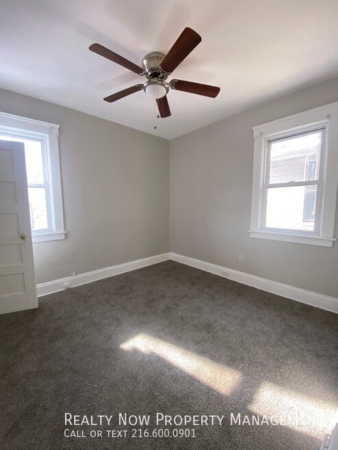 Building Photo - 2907 Denison Ave