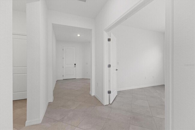 Building Photo - 19095 Cabernet Ct