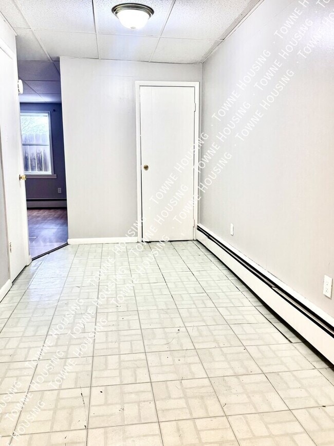 Building Photo - 70 Harvey Ave