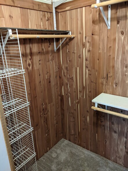 Building Photo - 22517 Shawnee Rd