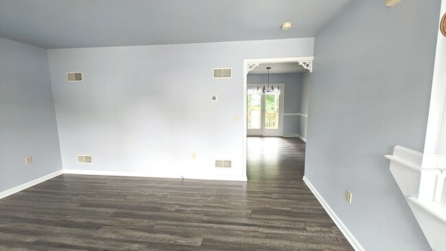 Building Photo - Ephrata Townhome 3 bed 1.5 bath