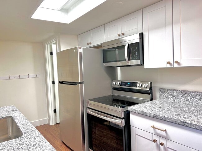 Building Photo - 331 N 100 W