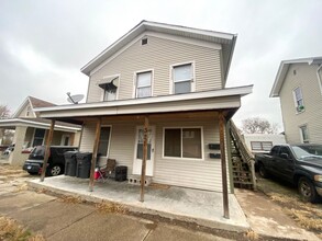 Building Photo - 321 Caroline St