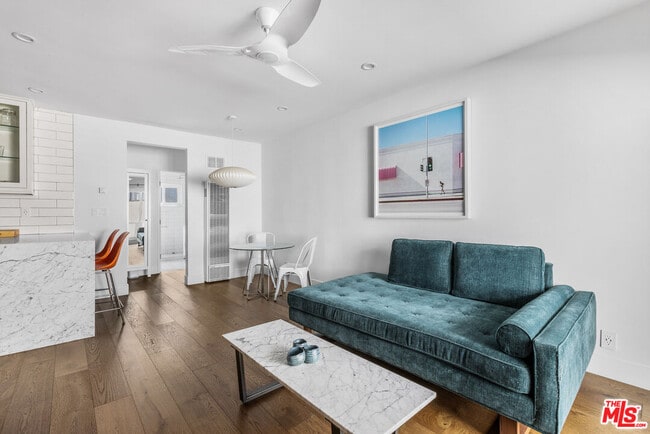 Building Photo - 1929 Tamarind Ave