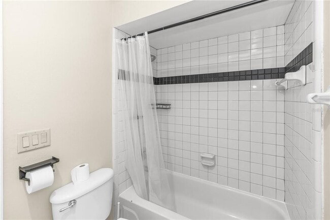 Building Photo - 510 Spoonbill Ct