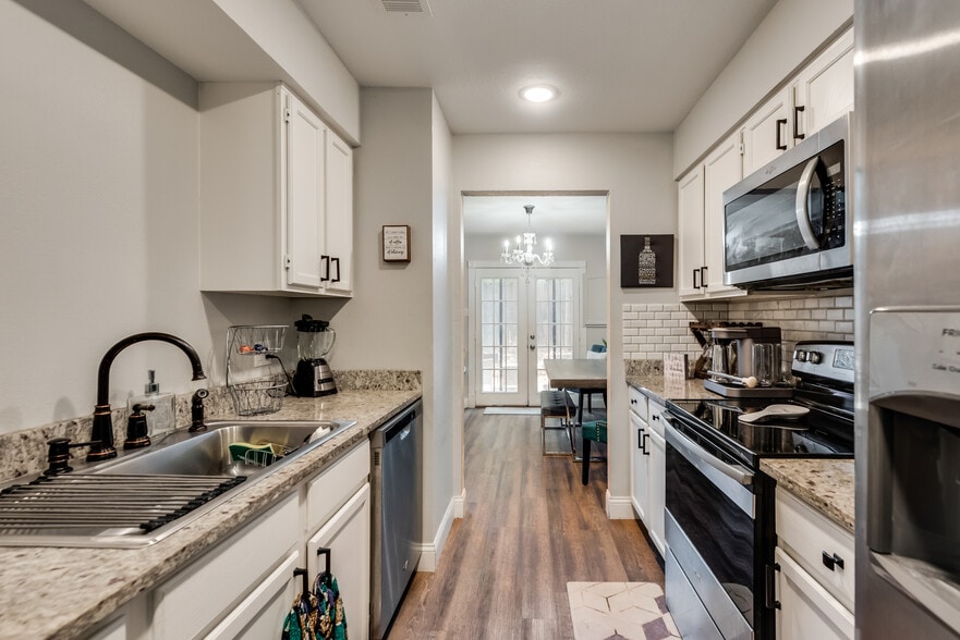 Building Photo - 4025 Southern Charm Ct