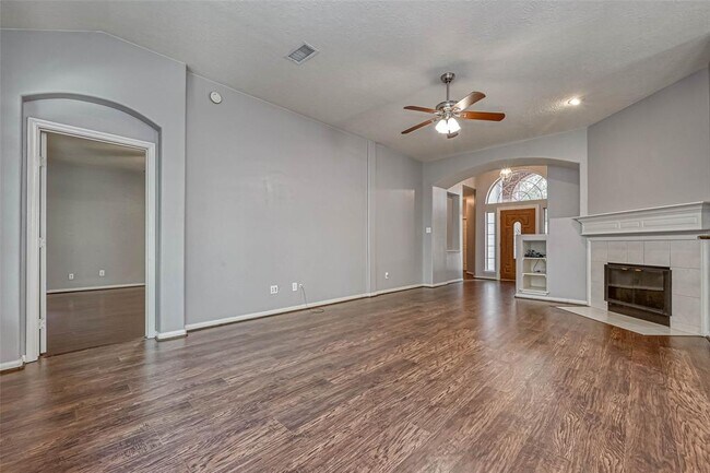 Building Photo - 118 N Willow Point Cir