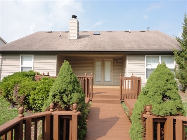 Building Photo - 7641 Blackthorn Ct