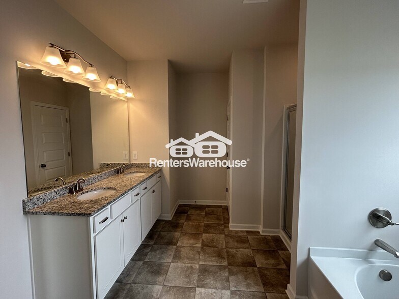 Building Photo - 5475 Cedar Creek Dr