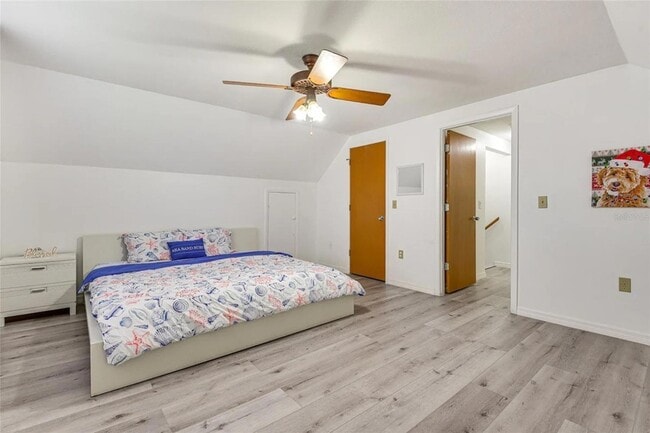 Building Photo - 4831 Greenleaf Rd