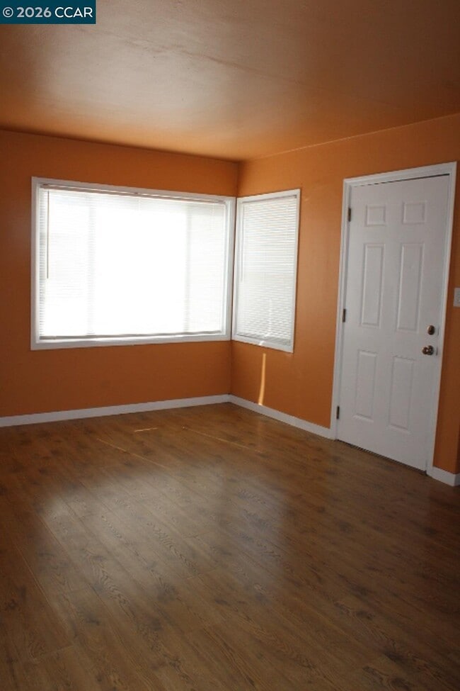 Building Photo - 2745 Rollingwood Dr