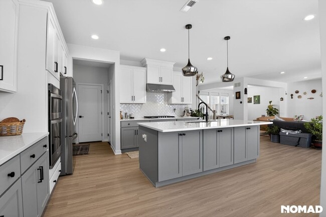 Building Photo - Near-New 5BR Home in Appoquinimink School District