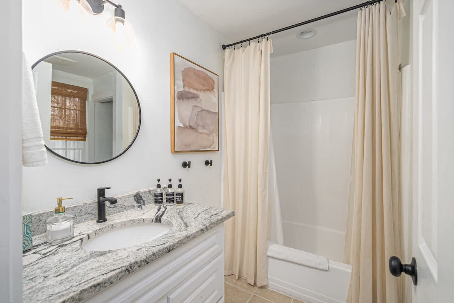 Building Photo - 505 E Mc Donough St