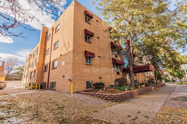 Building Photo - 1243 N Washington St