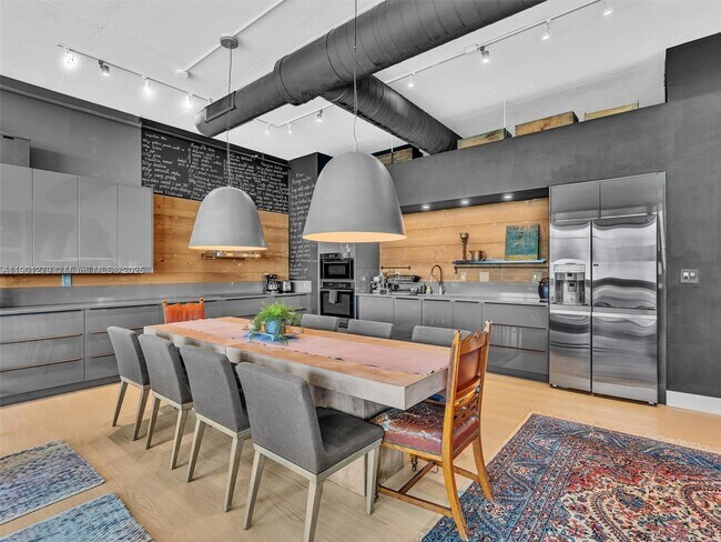 Building Photo - 7934 West Dr