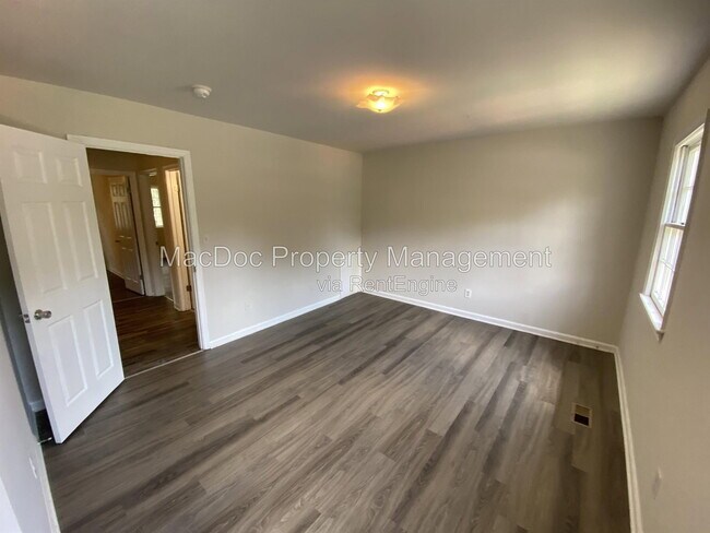 Building Photo - 130 Janney Ct