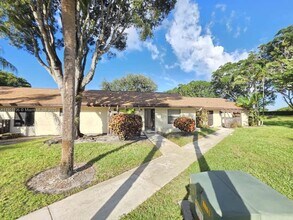 Building Photo - 63 Vía De Casas Norte