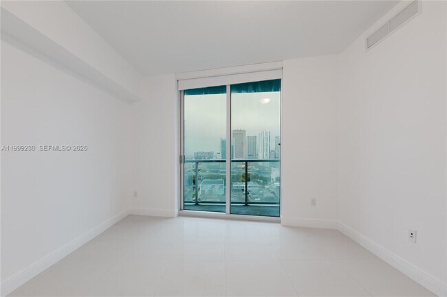 Building Photo - 185 SW 7th St