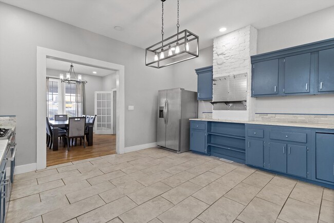 Building Photo - 207 Culberson Ave