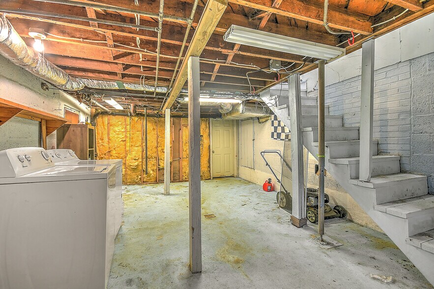 Building Photo - 2913 Ashley St