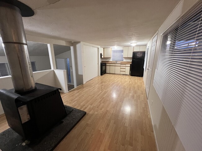 Building Photo - 100 S Davies Rd