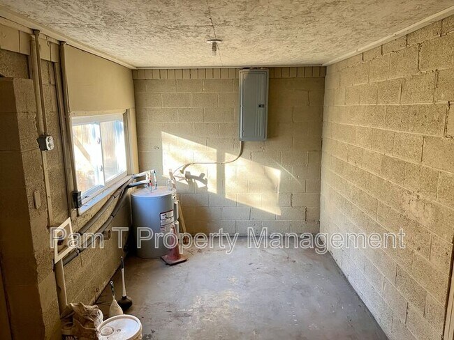 Building Photo - 75 Rommel Ave