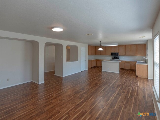 Building Photo - 424 Copper Hill Dr