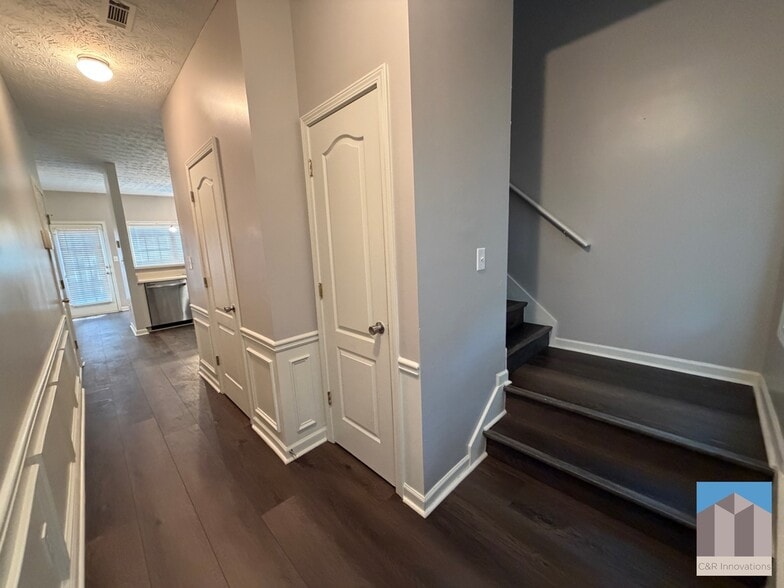 Building Photo - 6671 Evans Trce