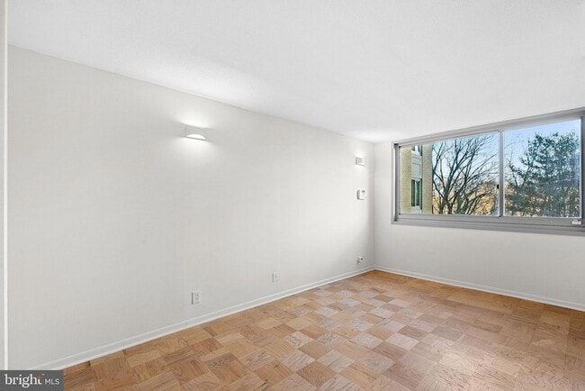 Building Photo - 4601 N Park Ave