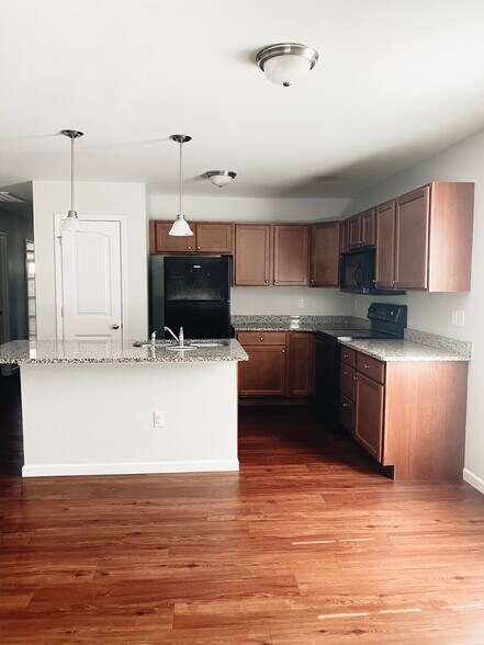 Building Photo - 341 Flat Cove Rd