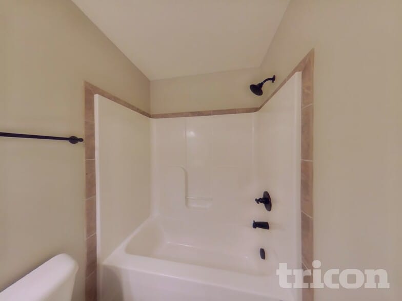 Building Photo - 3657 Fox Tail Dr