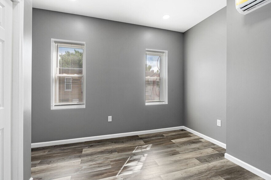 Building Photo - 2550 N 12th St