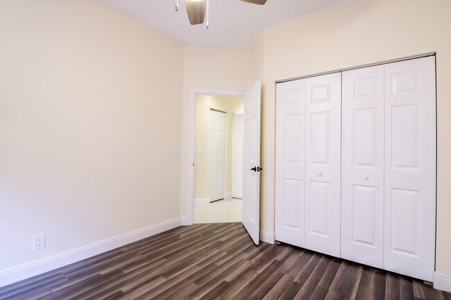 Building Photo - Newly Remodeled 3/2 in Cooper City