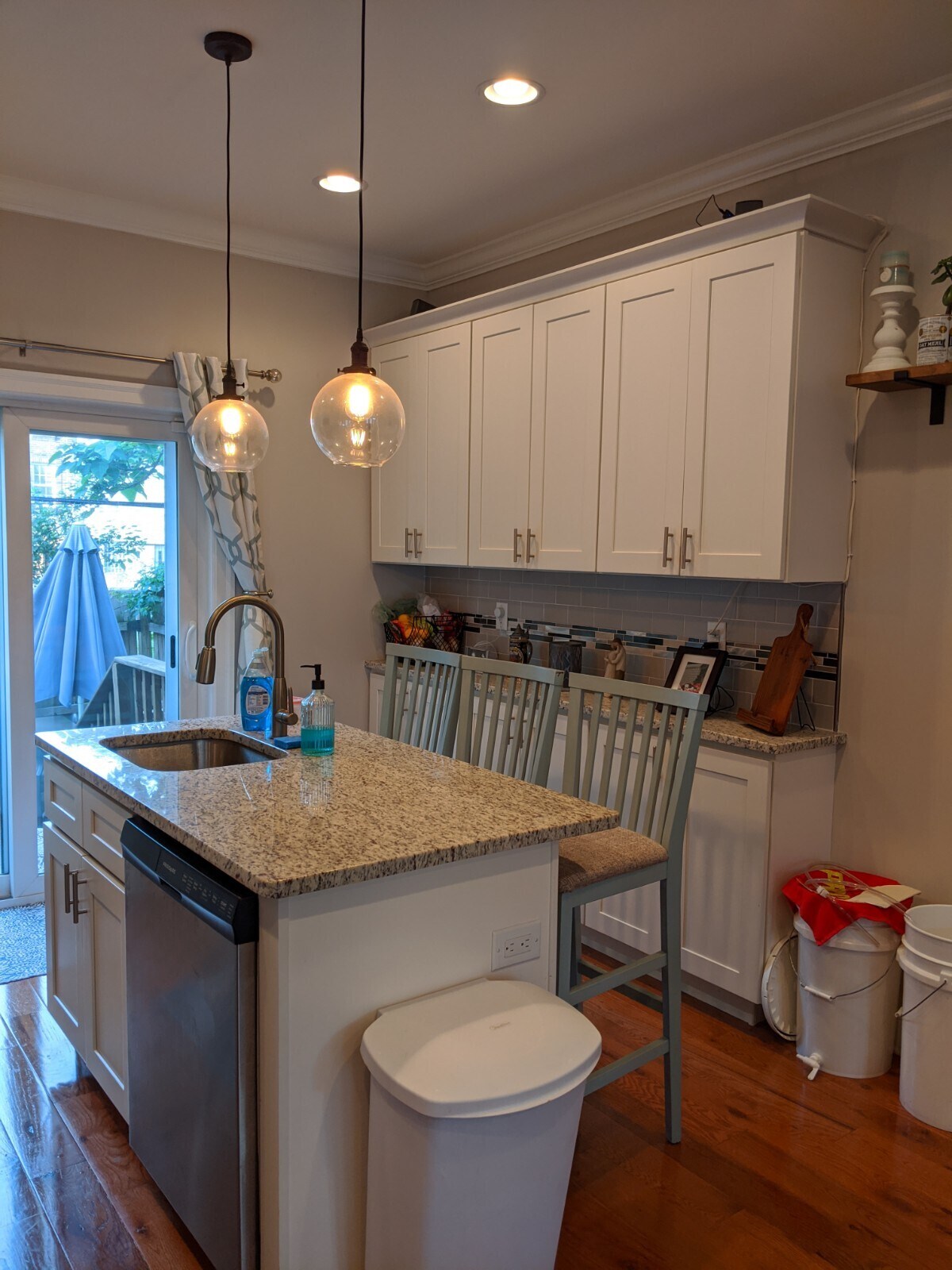 Building Photo - 624 Dudley St