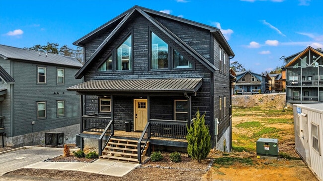 Building Photo - 528 Warbonnet Wy