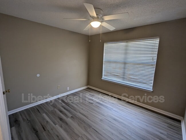 Building Photo - 1413 Desert Storm Dr