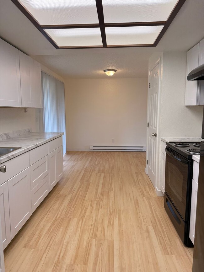Building Photo - 3-bedroom, 2-bath home single family home in Arlington $2895 per/mo