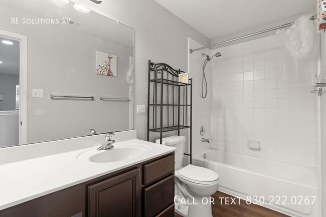 Building Photo - 939 Spello Cir