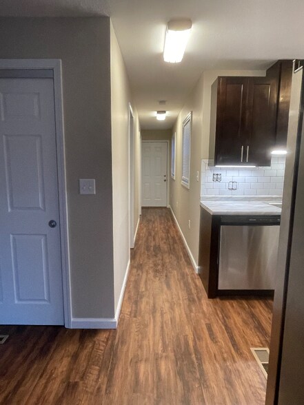 Building Photo - 2941Essary Dr